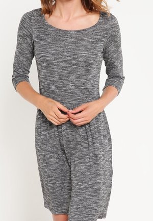 Hverdagskjole - grey