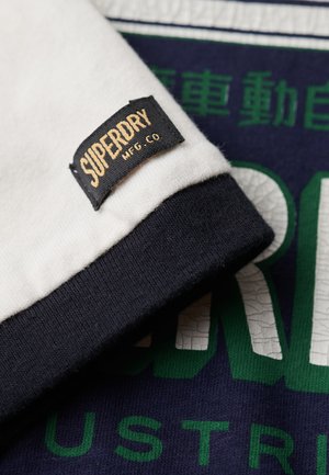 Superdry & Co RINGER WORKWEAR GRAPHIC - Camiseta estampada - winter white eclipse navy