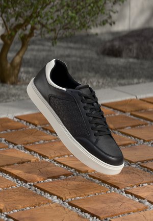 CLEAN CUP LACEUP MONO - Sneakers low - black/bright white allover