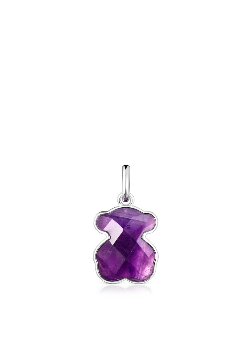 Pendente a forma di orso in ametista viola con una texture sfaccettata, incastonato in argento lucido. Anello per attacco nella parte superiore.