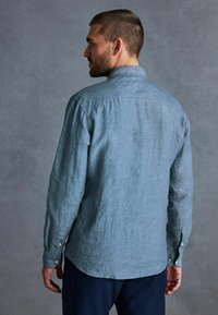 Next SIGNATURE BAIRD MCNUTT IRISH TRIMMED REGULAR FIT SINGLE CUFF - Marškiniai - navy blue