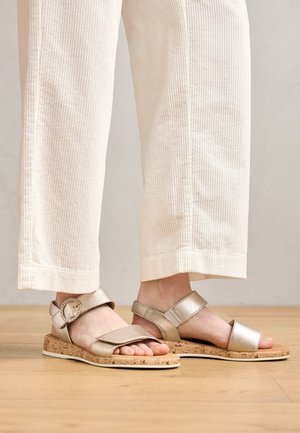 Sandals - puder