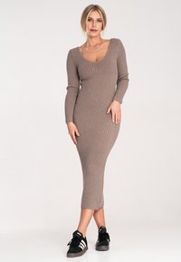 Figl Etuikleid - light brown