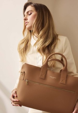 Isabel Bernard Honore Anique - Laptoptas - braun