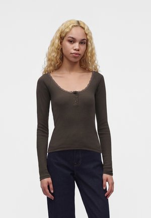 Noisy May NMMAYA L/S LACE HENLEY TOP NOOS - T-shirt à manches longues - chocolate brown