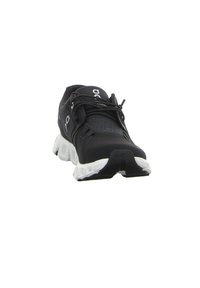 On CLOUD 5 - Sneaker low - black