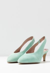 Tamaris Klasické lodičky - mint