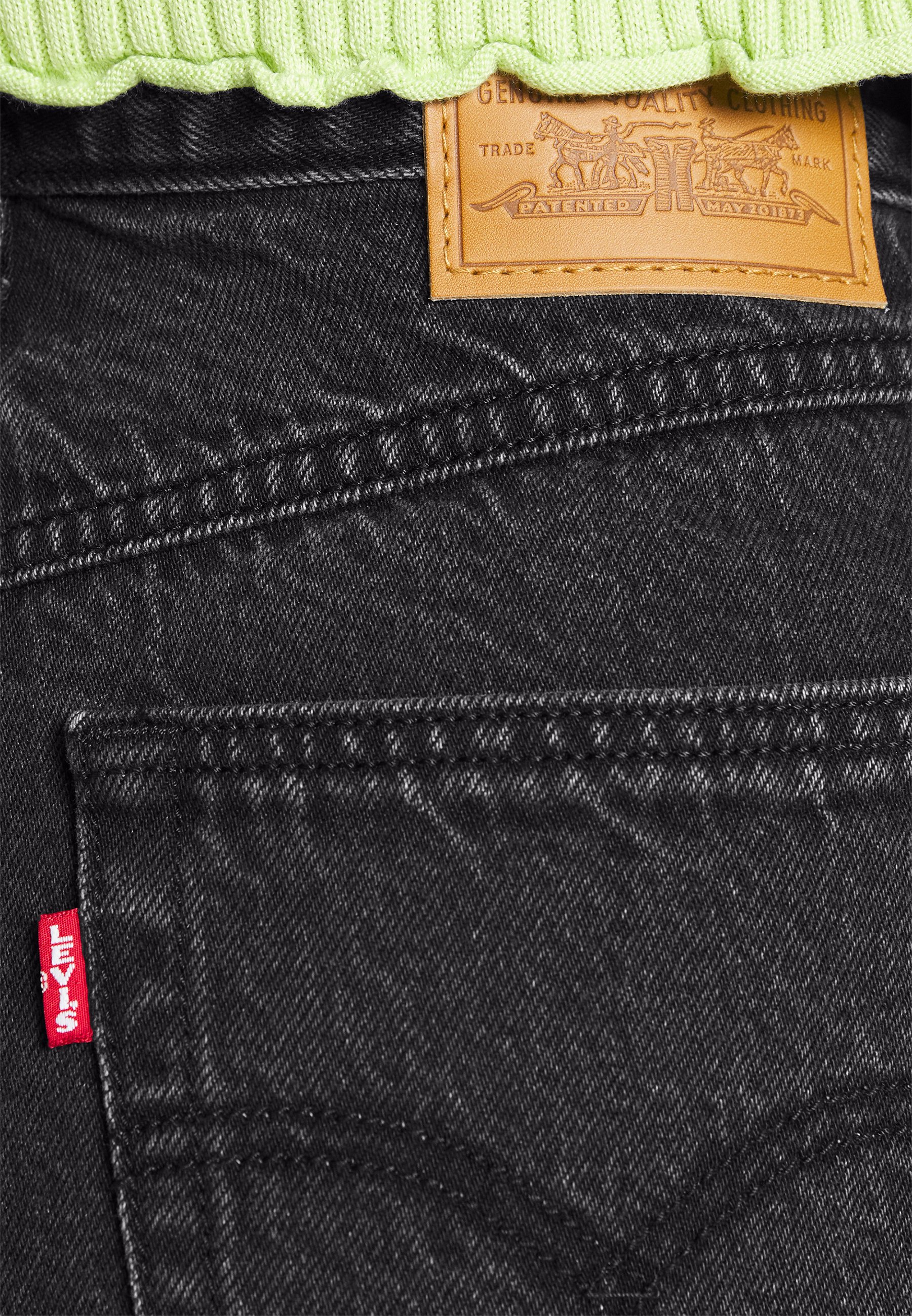 Levi's® 80S MOM - Tiesaus kirpimo 