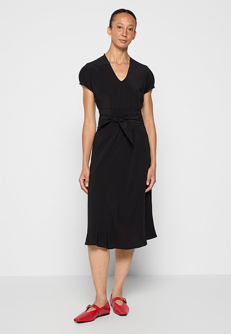 ASPESI Jurk zwart ASPESI Jurk zwart