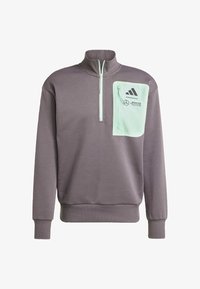 Selezionato, grey strata frozen green