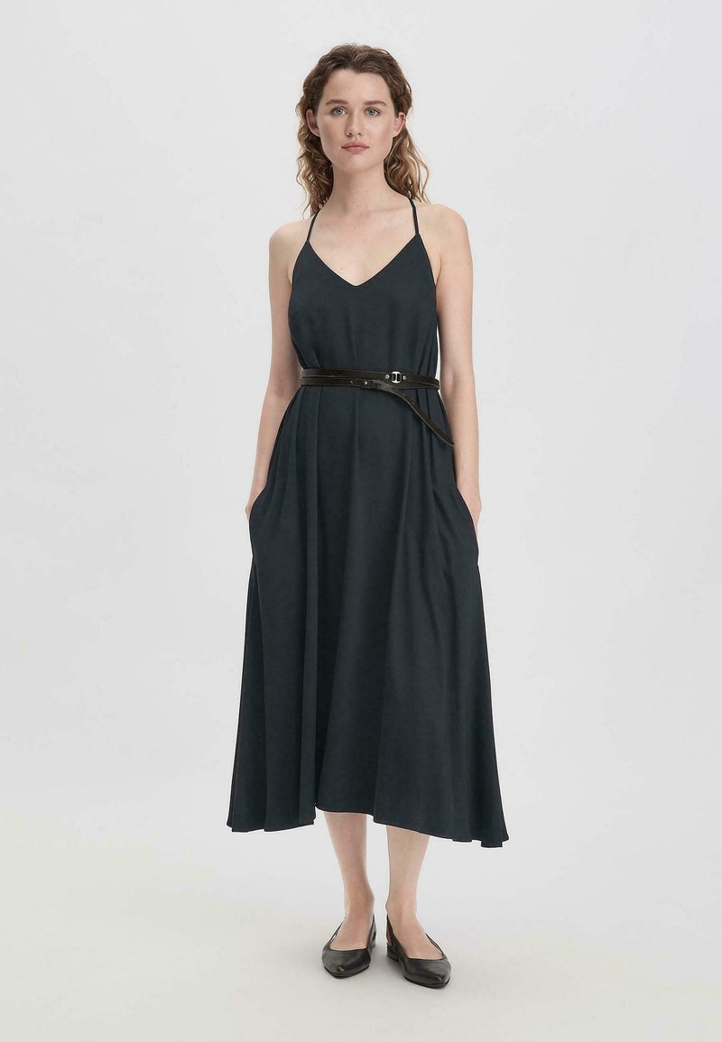 hessnatur MIDI REGULAR - Freizeitkleid - schwarz