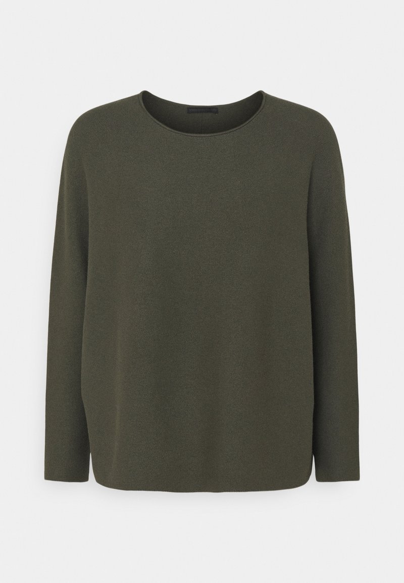 Pull en tricot vert olive à manches longues avec col rond et coupe décontractée, présenté sur un fond blanc uni.