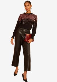 REGULAR FIT - SEQUIN FRILL NECK  - Svetrík - black multi