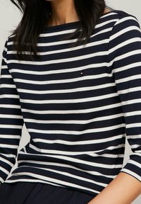 Tommy Hilfiger Långärmad tröja - black