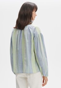 OPUS LANGARM FELENYA - Camicetta - aloe green