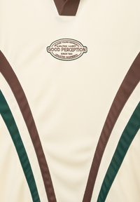 Thumbnail Image 8