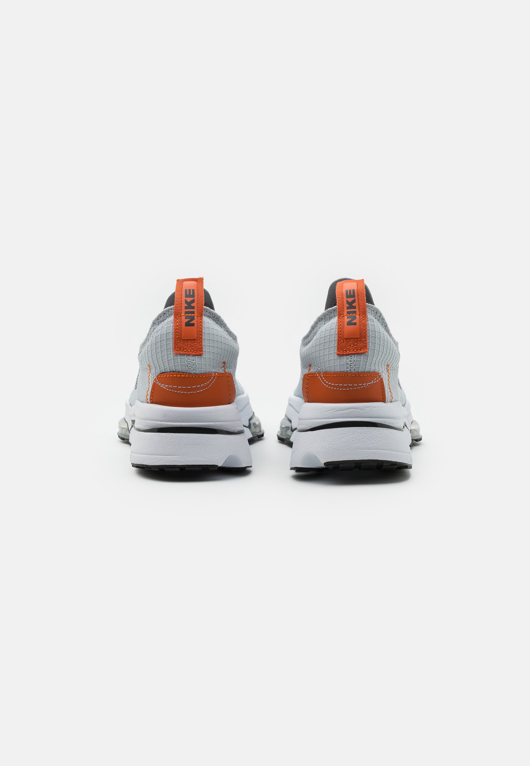 Nike Sportswear AIR ZOOM TYPE - Trainers - grey fog/dark smoke  grey/campfire orange/grey - Zalando.co.uk