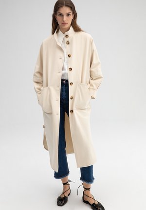 GABARDINE WITH NECKBAND - Lehk bunda - beige