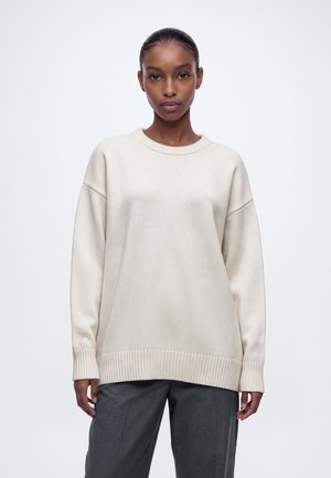 GAP, OVERSIZED CREW - Pullover - chino