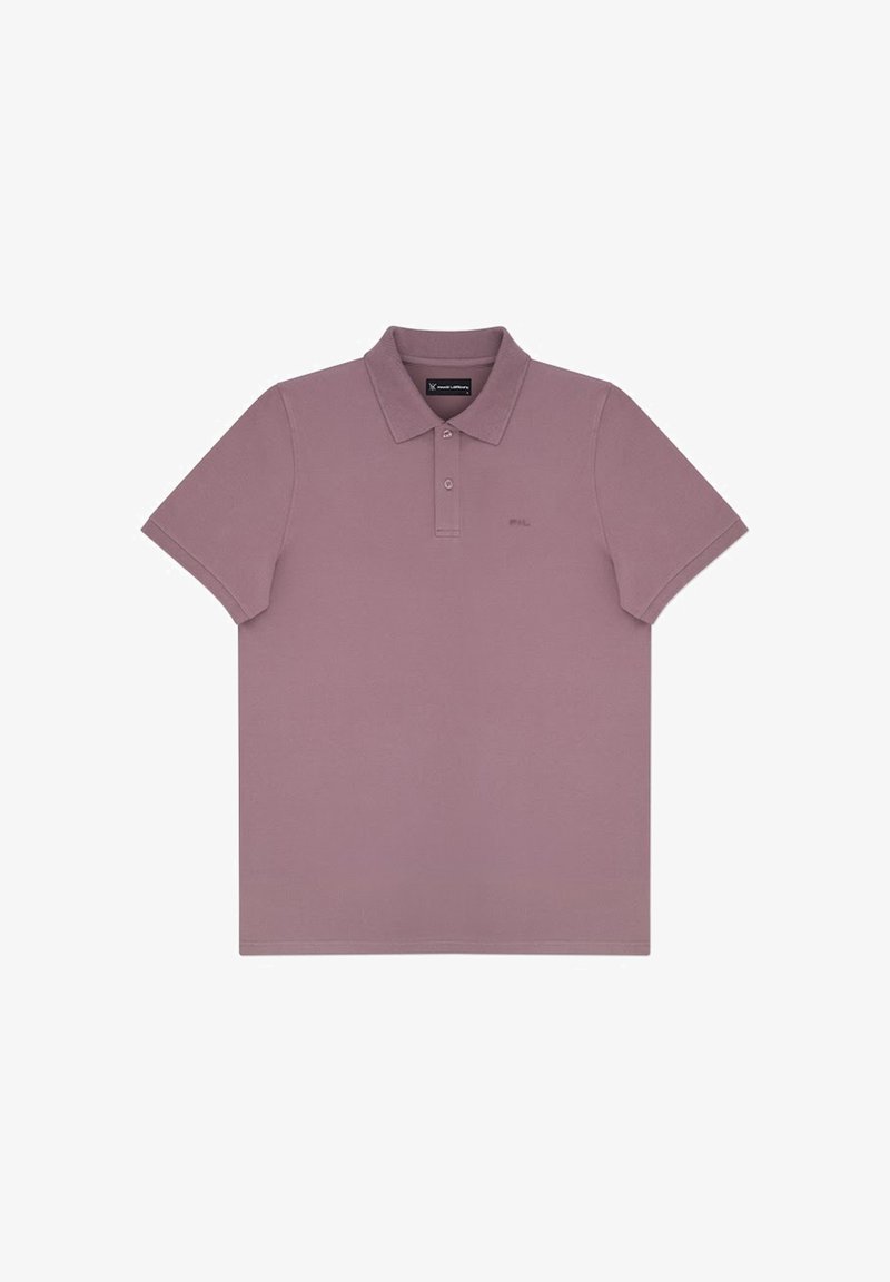 Koszulka polo z krótkim rękawem w lekko fioletowym kolorze. Posiada klasyczny kołnierzyk, zapięcie na guziki oraz subtelne logo na piersi. Wykonana z przewiewnego materiału.