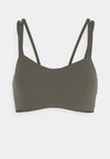 ZENVY STRAPPY WOMENS LIGHT SUPPORT PADDED BRA - Sujetadores deportivos con sujeción ligera - cargo khaki/white