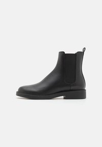 HAZEL CHELSEA BOOTIE - Støvletter - black