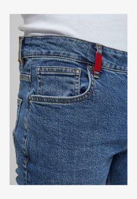 Nem kiválasztott, midblue