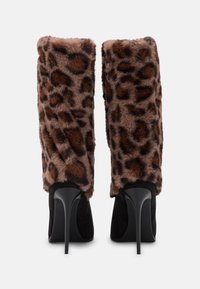 Laura Biagiotti Kozačky na vysokém podpatku - black