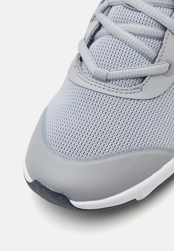 OMNI COURT UNISEX – Trainingsschuh