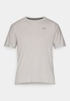 SOLAR CHASE - Sports T-shirt - college grey black