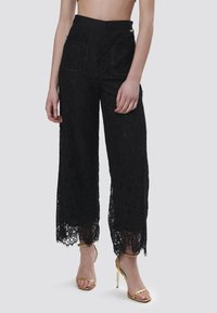 INFLUENCER Broek - black