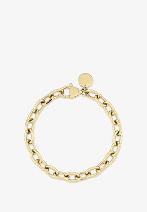 Braccialetto a catena in tono oro con chiusura a morsetto e charm rotondo incastonato con il nome di un marchio su uno sfondo bianco.