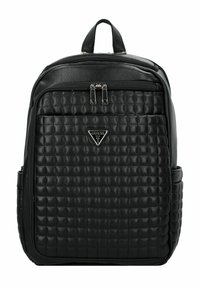 Zwarte gewatteerde rugzak van synthetisch leer. Voorzien van een bovenhandgreep, dubbele ritsen en een driehoekig logo detail aan de voorkant.