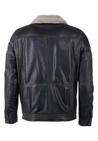 Leren jas met een zwarte buitenkant, schapenvacht kraag en gestepte panelen. Voorzien van knoopmanchetten en getextureerde stof.