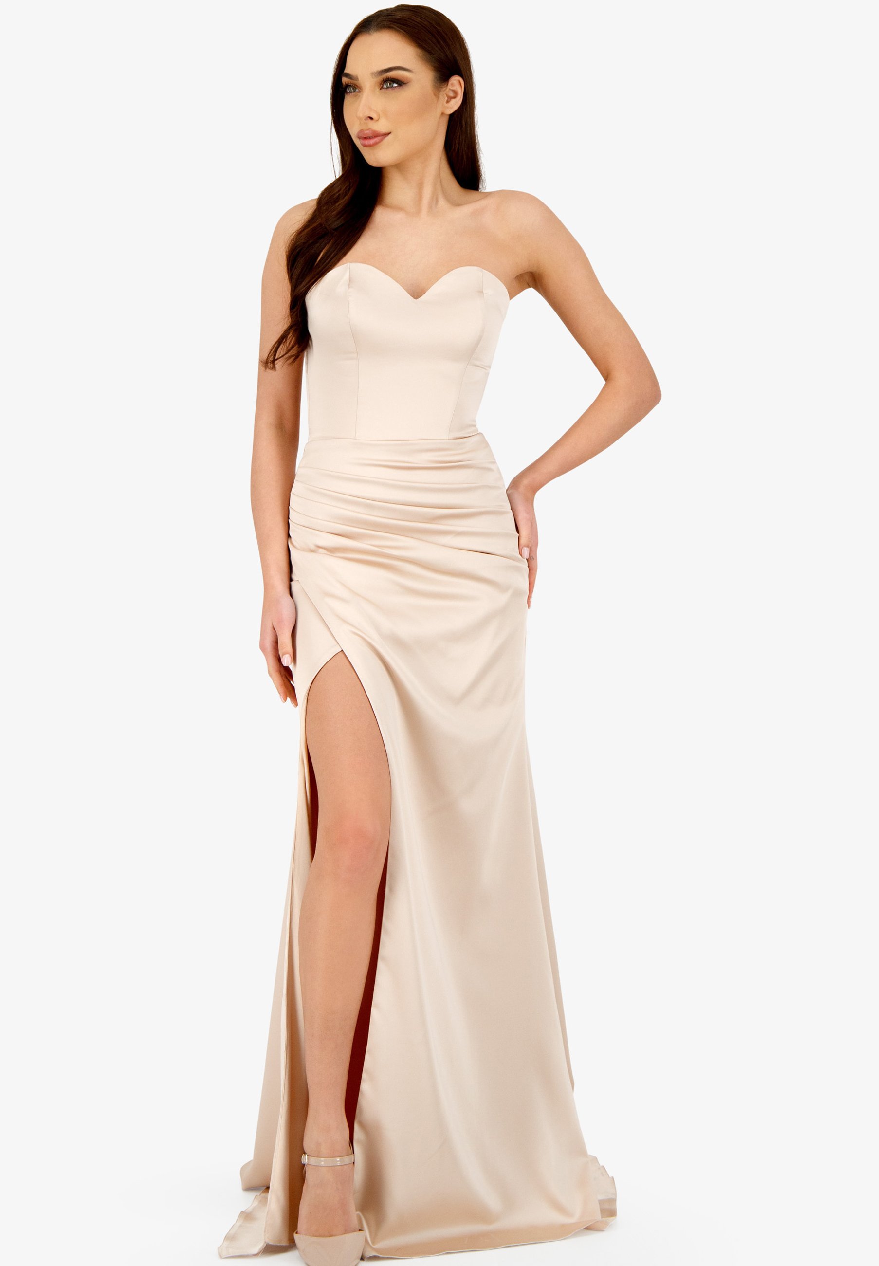 robe cocktail beige