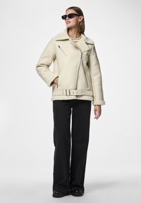Pieces NORA AVIATOR - Faux leather jacket - birch