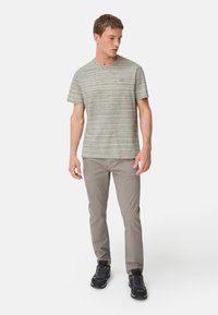 camel active MIT COOLING PERFORMANCE - T-shirts basic - oatmeal