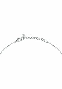 Bracciale in catena argento con una texture sottile, dotato di chiusura a granchio e lunghezza regolabile con accenti a maglie.