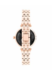 Montre en métal rose doré avec un bracelet en maillons et un cadran noir, ornée d'accents en cristal le long du bracelet et d'un boîtier circulaire.