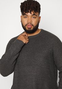 Only & Sons ONSKELVIN CREW NECK - Camisola - dark grey melange