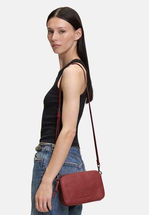 Cross body bag - chilirot