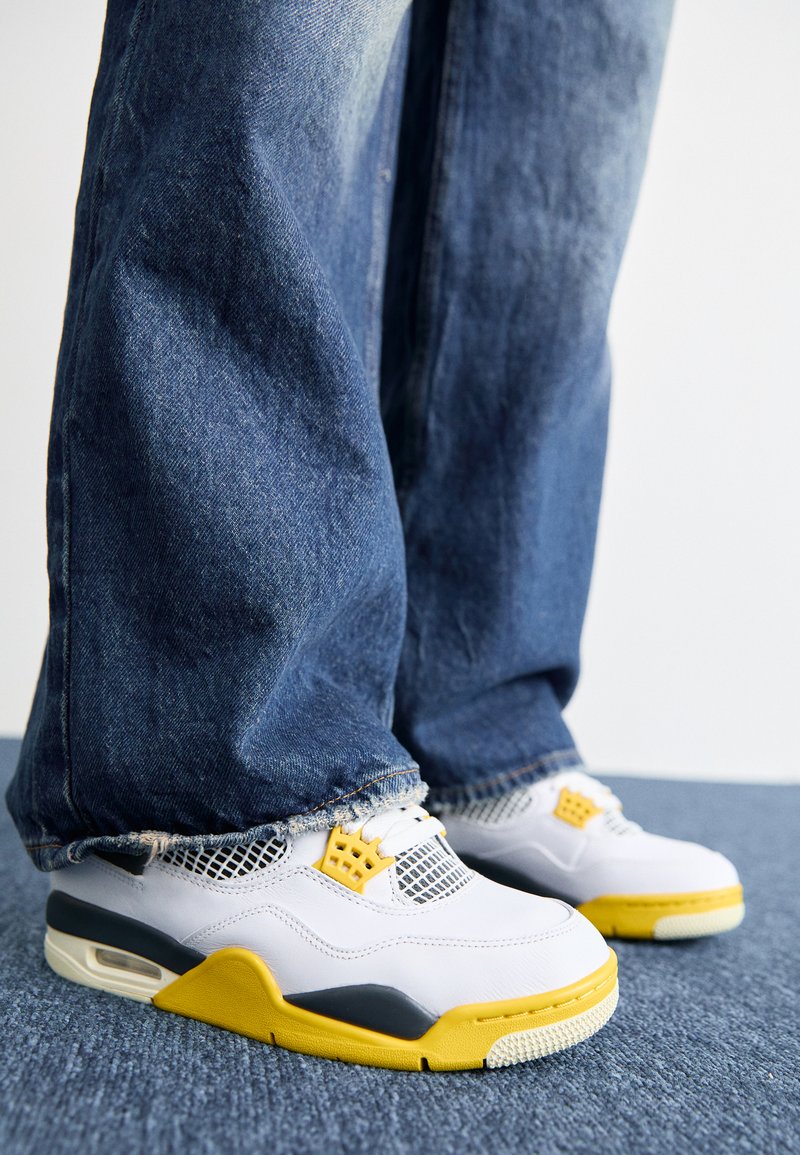 Jordan AIR JORDAN RETRO Sneakersy wysokie/mleczny