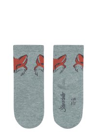 Graue Baumwollsocken mit zwei roten Fuchs-Gesichtern auf der Vorderseite. Knöchelhöhe mit gerippten Bündchen und glatter Textur. Akzente umfassen schwarze Details.