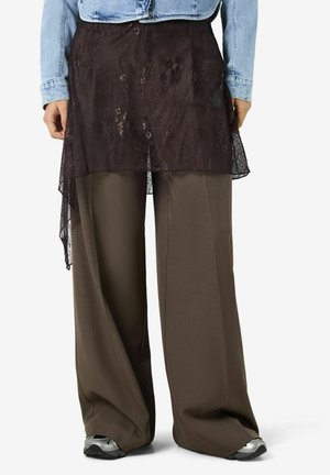 SARONG - Rannatarvikud - delicioso