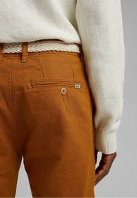 Esprit Short - orange