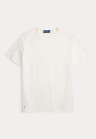 Λευκό κοντομάνικο T-shirt με στρογγυλή λαιμόκοψη και ετικέτα Polo Ralph Lauren στη λαιμόκοψη, καθώς και μικρό κεντητό λογότυπο κοντά στο κάτω μέρος.