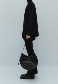 Massimo Dutti Strickpullover - black
