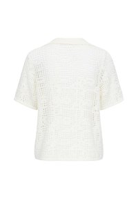 Haut blanc en crochet à manches courtes avec un motif carré et un col simple, vu de dos sur un fond blanc uni.