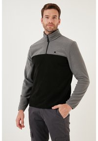 Unselected, grey-black