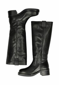 Bottes noires en cuir, montantes jusqu'au genou, avec un bout arrondi, un talon carré et un léger détail froncé le long de la tige. Texture lisse, design minimaliste.